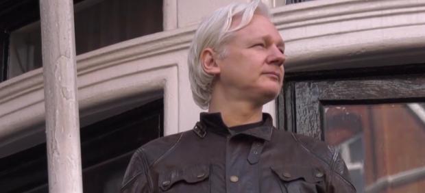 La Fiscalía sueca solicita formalmente la detención de Assange