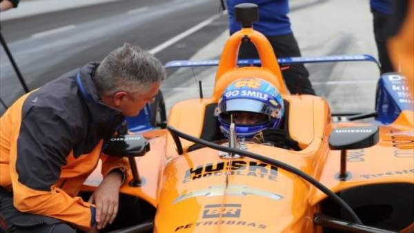 Motor.- Un problema eléctrico y la lluvia lastran el test de Alonso en Indianápolis Motor.- Un problema eléctrico y la lluvia lastran el test de Alonso en Indianápolis