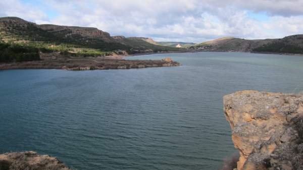Agua.- Los embalses alcanzan el 54,6 por ciento de su capacidad esta semana en el Tajo y el 53 por ciento en el Guadiana Agua.- Los embalses alcanzan el 54,6 por ciento de su capacidad esta semana en el Tajo y el 53 por ciento en el Guadiana