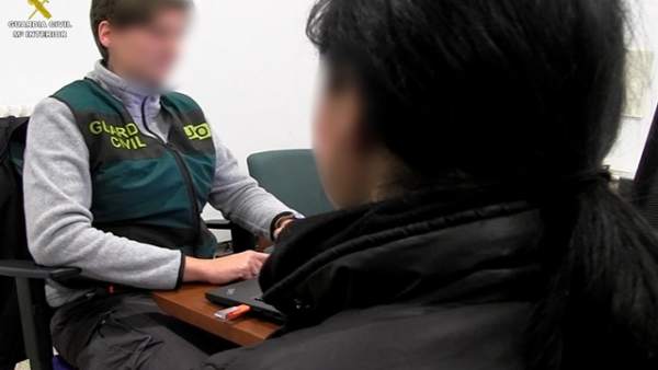 Sucesos.- Cae una red que explotó sexualmente a 40 mujeres captándolas con el método 'Loverboy' Sucesos.- Cae una red que explotó sexualmente a 40 mujeres captándolas con el método 'Loverboy'