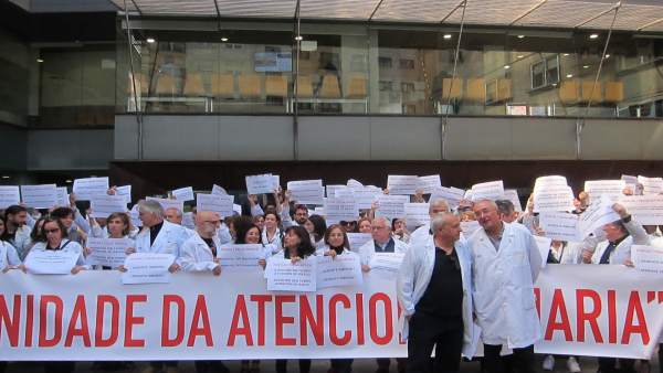 Médicos de Atención Primaria del área de Vigo califican de 'éxito' la huelga y cifran el seguimiento en más de un 90% Médicos de Atención Primaria del área de Vigo califican de 'éxito' la huelga y cifran el seguimiento en más de un 90%