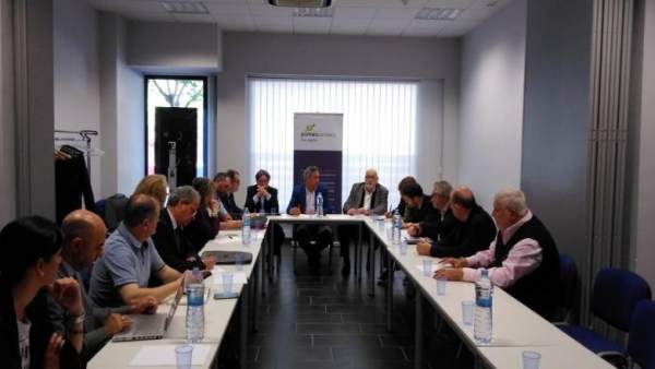 Pimec constituye una comisión permanente para combatir la venta ambulante ilegal Pimec constituye una comisión permanente para combatir la venta ambulante ilegal
