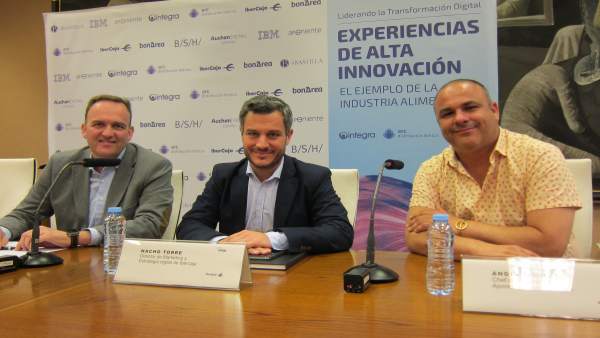 Tecnología e innovación permiten nuevas oportunidades al sector agroalimentario, desde el cultivo al consumo Tecnología e innovación permiten nuevas oportunidades al sector agroalimentario, desde el cultivo al consumo