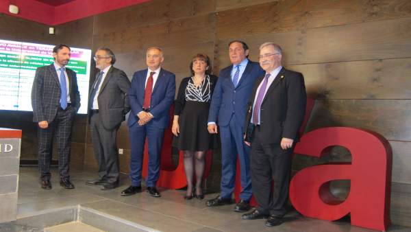 El IOBA y el IBGM logran una terapia innovadora a través de células madre para enfermedades de la superficie ocular El IOBA y el IBGM logran una terapia innovadora a través de células madre para enfermedades de la superficie ocular