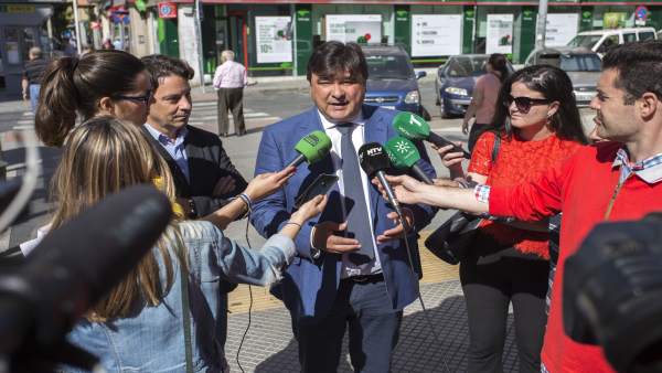 Huelva.- 26M.- Cruz priorizará el empleo con planes de contratación, apoyo a emprendedores y al desarrollo industrial Huelva.- 26M.- Cruz priorizará el empleo con planes de contratación, apoyo a emprendedores y al desarrollo industrial
