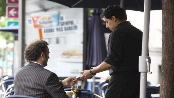 Andalucía casi triplica la media nacional de creación de empleo turístico hasta marzo Andalucía casi triplica la media nacional de creación de empleo turístico hasta marzo
