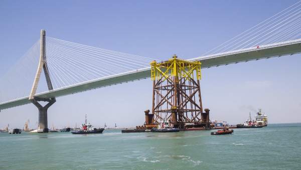 Cádiz.-Puertos.- El puerto de Cádiz presenta su potencialidad en el transporte de cargas especiales ante operadores Cádiz.-Puertos.- El puerto de Cádiz presenta su potencialidad en el transporte de cargas especiales ante operadores