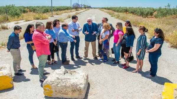 Sevilla.- PP de Espartinas afirma que ha tenido que llegar Moreno a la Junta para 'solucionar la conexión con A-49' Sevilla.- PP de Espartinas afirma que ha tenido que llegar Moreno a la Junta para 'solucionar la conexión con A-49'