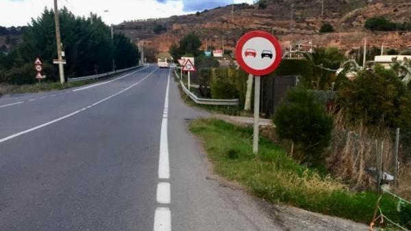 Firmado el contrato para la construcción de un tramo de acera en la LR-115 en Arnedo y aumentar la seguridad vial Firmado el contrato para la construcción de un tramo de acera en la LR-115 en Arnedo y aumentar la seguridad vial