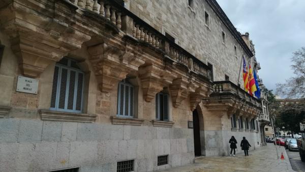 Juzgan este viernes a un joven de 22 años por agredir a otro y causarle una parálisis en una pierna en el Arenal Juzgan este viernes a un joven de 22 años por agredir a otro y causarle una parálisis en una pierna en el Arenal