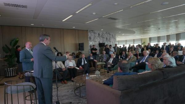 Sevilla.-26M.-Espadas defiende su modelo 'sólido frente a aventuras' y anuncia una delegación de zonas de transformación Sevilla.-26M.-Espadas defiende su modelo 'sólido frente a aventuras' y anuncia una delegación de zonas de transformación