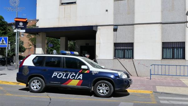 Sevilla.- Sucesos.- Detenido un hombre acusado de robar con un cúter en una carnicería de Dos Hermanas Sevilla.- Sucesos.- Detenido un hombre acusado de robar con un cúter en una carnicería de Dos Hermanas