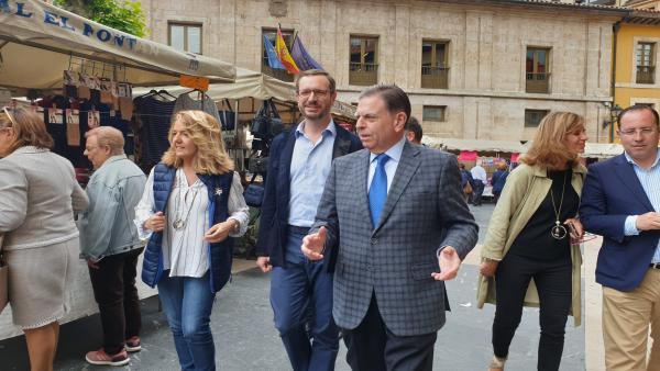 La candidata del PP a la presidencia del Principado, Teresa Mallada, junto al vicesecretario de organización del PP, Javier Maroto y el candidato a la Alcaldía, Alfredo Canteli en Oviedo La candidata del PP a la presidencia del Principado, Teresa Mallada, junto al vicesecretario de organización del PP, Javier Maroto y el candidato a la Alcaldía, Alfredo Canteli en Oviedo
