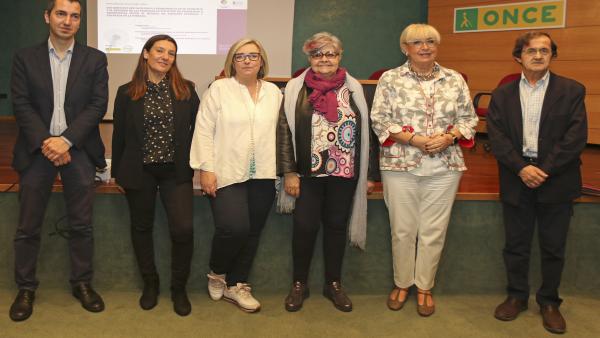 Salón De Actos De La Once La Vicepresidenta Y Consejera De Universidades E Inves Salón De Actos De La Once La Vicepresidenta Y Consejera De Universidades E Inves