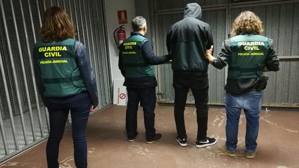 Pasa a disposición judicial tras ser detenido en Colombia el presunto autor de la muerte de un joven en Ordes en 2016 Pasa a disposición judicial tras ser detenido en Colombia el presunto autor de la muerte de un joven en Ordes en 2016