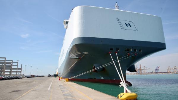 PRIMERA ESCALA EN VALENCIA DEL HÖEGH TRACER, UNO DE LOS CAR CARRIERS MÁS GRANDES DEL MUNDO PRIMERA ESCALA EN VALENCIA DEL HÖEGH TRACER, UNO DE LOS CAR CARRIERS MÁS GRANDES DEL MUNDO
