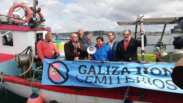 26M.-Ana Miranda (BNG) Y El Escritor Manuel Rivas Reclaman La Retirada De Residuos Radioactivos En La Costa Gallega 26M.-Ana Miranda (BNG) Y El Escritor Manuel Rivas Reclaman La Retirada De Residuos Radioactivos En La Costa Gallega