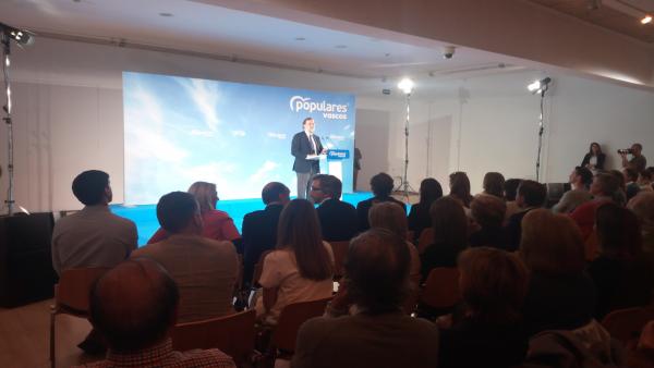 26M.-Rajoy Reivindica La 'Moderación' Frente A Los 'Radicalismos' Y Agradece La 'Lealtad' Del PP Vasco Hacia Su Persona 26M.-Rajoy Reivindica La 'Moderación' Frente A Los 'Radicalismos' Y Agradece La 'Lealtad' Del PP Vasco Hacia Su Persona