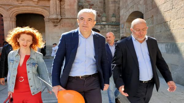 Garicano aconseja a Sánchez que se aplique 'la lección' de la dimisión de May Garicano aconseja a Sánchez que se aplique 'la lección' de la dimisión de May