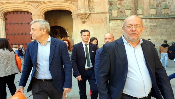 Cs.- Igea dice que Valdeón es 'una persona decente' y lamenta que otros no entiendan que dé apoyo 'a cambio de nada' Cs.- Igea dice que Valdeón es 'una persona decente' y lamenta que otros no entiendan que dé apoyo 'a cambio de nada'