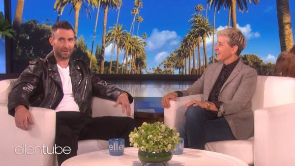 ADAM LEVINE Y ELLEN DEGENERES ADAM LEVINE Y ELLEN DEGENERES