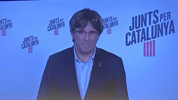 Puigdemont: 'En el Parlamento Europeo no podrá suspendernos ningún juez prevaricador'. Puigdemont: 'En el Parlamento Europeo no podrá suspendernos ningún juez prevaricador'.