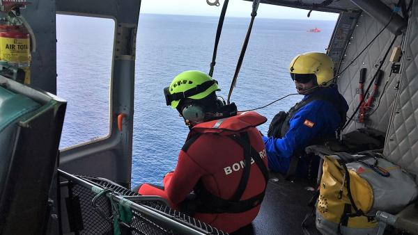 Buscan a un buceador desaparecido en Cabo de Palos Buscan a un buceador desaparecido en Cabo de Palos