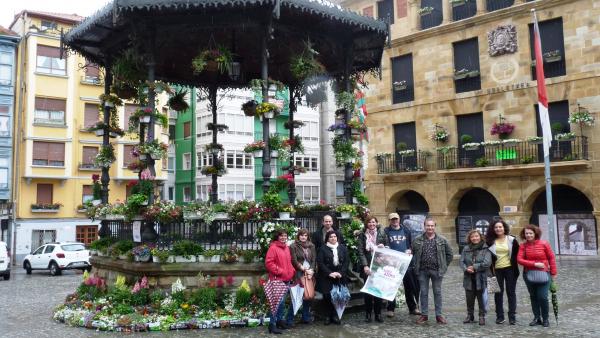 ++++UNAS 1.000 FLORES EMBELLECERAN LA GOIKO PLAZA DE BERMEO PARA CELEBRAR LA FERIA ESPECIAL DE FLORES EL 1 DE JUNIO ++++UNAS 1.000 FLORES EMBELLECERAN LA GOIKO PLAZA DE BERMEO PARA CELEBRAR LA FERIA ESPECIAL DE FLORES EL 1 DE JUNIO