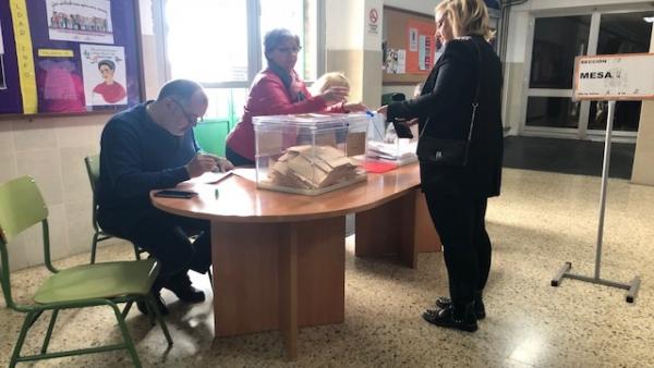Familia, deporte y labores del hogar, planes de los candidatos a la Presidencia de Cantabria en la jornada de reflexión Familia, deporte y labores del hogar, planes de los candidatos a la Presidencia de Cantabria en la jornada de reflexión