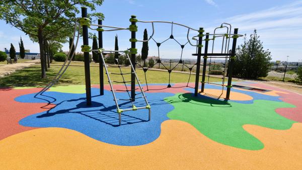 Sevilla.- Finalizan los trabajos de renovación de la zona infantil del parque Hacienda La Cartuja de Tomares Sevilla.- Finalizan los trabajos de renovación de la zona infantil del parque Hacienda La Cartuja de Tomares