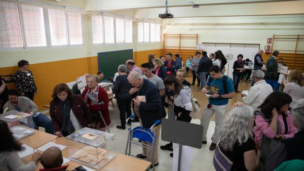 26M.- Más de 180.000 ciudadanos atenderán mañana las mesas electorales y cobrarán 65 euros en concepto de dieta 26M.- Más de 180.000 ciudadanos atenderán mañana las mesas electorales y cobrarán 65 euros en concepto de dieta