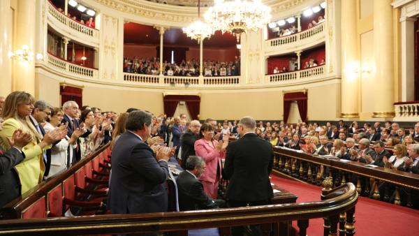 Sesión Constitutiva de la XIII Legislatura del Senado Sesión Constitutiva de la XIII Legislatura del Senado