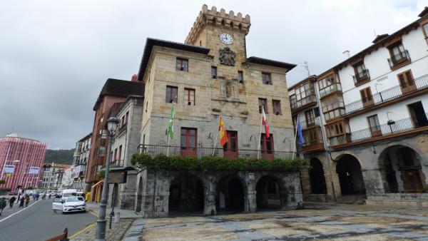 Castro.- Condenan al Ayuntamiento a pagar más de 2,4 millones a la UTE de basuras y limpieza por revisión de precios Castro.- Condenan al Ayuntamiento a pagar más de 2,4 millones a la UTE de basuras y limpieza por revisión de precios