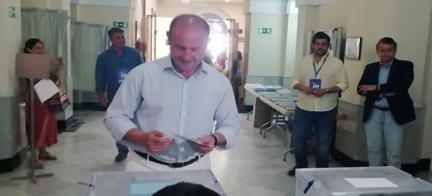 Cádiz.-26M.- Juancho Ortiz (PP) pide a los gaditanos 'que acudan a votar' y 'decidan lo que quieren para su futuro'