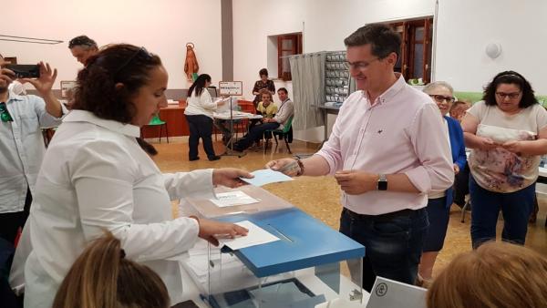 Almería.-26M.- Sánchez Teruel anima a votar para 'que los gobiernos se elijan con participación de una inmensa mayoría' Almería.-26M.- Sánchez Teruel anima a votar para 'que los gobiernos se elijan con participación de una inmensa mayoría'