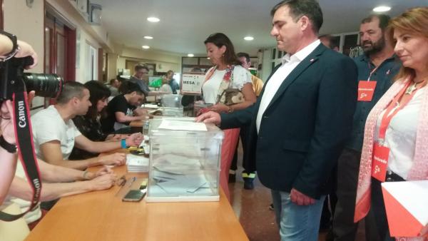 Huelva.- 26M.- Santos (Cs) pide a los onubenses que 'se acerquen a votar' porque estas elecciones 'son fundamentales' Huelva.- 26M.- Santos (Cs) pide a los onubenses que 'se acerquen a votar' porque estas elecciones 'son fundamentales'