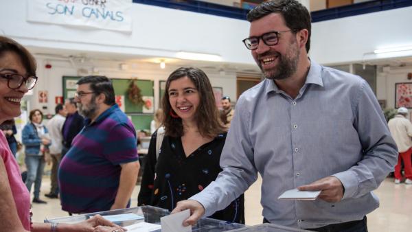 26M.- M.- Noguera Vota En Palma Y Anima A La Ciudadanía A Ejercer Su Derecho 26M.- M.- Noguera Vota En Palma Y Anima A La Ciudadanía A Ejercer Su Derecho