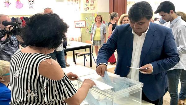 Huelva.-26M-M.-El socialista Gabriel Cruz alcanza la mayoría absoluta tras perder el PP la mitad de su representación Huelva.-26M-M.-El socialista Gabriel Cruz alcanza la mayoría absoluta tras perder el PP la mitad de su representación