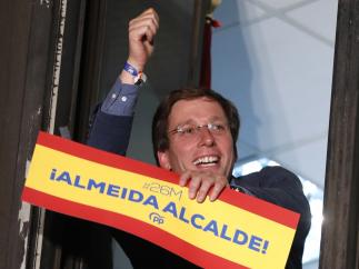 Martínez-Almeida