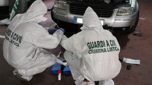 Sucesos.- Detenida una segunda persona por el atraco a un estanco de Trubia Sucesos.- Detenida una segunda persona por el atraco a un estanco de Trubia