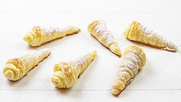 Conos de crema pastelera Conos de crema pastelera
