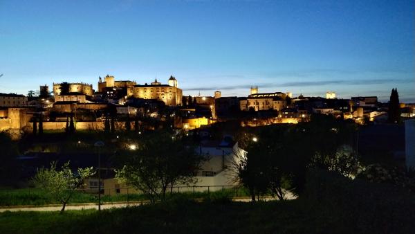Cáceres se adhiere a un proyecto europeo de Ciudades Amigas del Turismo impulsado por Génova (Italia) Cáceres se adhiere a un proyecto europeo de Ciudades Amigas del Turismo impulsado por Génova (Italia)