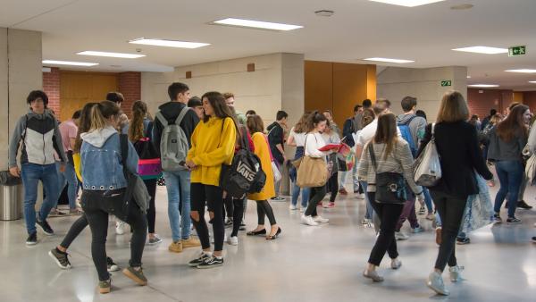 2.440 Estudiantes Realizarán La Prueba De Evaluación De Bachillerato Para El Acceso A La Universidad En La UC 2.440 Estudiantes Realizarán La Prueba De Evaluación De Bachillerato Para El Acceso A La Universidad En La UC