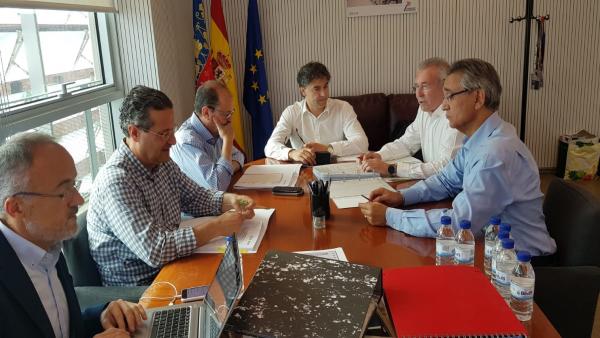 El aeropuerto de Castellón adjudica dos nuevas rutas a Londres-Luton y Marsella para un periodo de tres años El aeropuerto de Castellón adjudica dos nuevas rutas a Londres-Luton y Marsella para un periodo de tres años