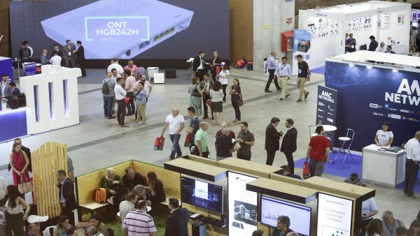 Málaga.- Más de 3.000 personas visitan la feria Aotec de telecomunicaciones e innovación Málaga.- Más de 3.000 personas visitan la feria Aotec de telecomunicaciones e innovación