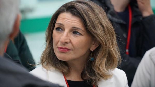 Yolanda Díaz demanda que las administraciones garanticen el mantenimiento de los empleos de la plantilla de Vulcano Yolanda Díaz demanda que las administraciones garanticen el mantenimiento de los empleos de la plantilla de Vulcano