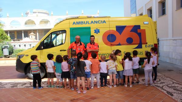 Granada.- Más de 200 escolares de entre 3 y 5 años aprenden cómo actuar ante un emergencia Granada.- Más de 200 escolares de entre 3 y 5 años aprenden cómo actuar ante un emergencia