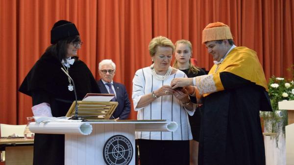 Huelva.- Emotiva y solemne ceremonia en la UHU para la investidura póstuma de García Palacios como doctor Honoris Causa Huelva.- Emotiva y solemne ceremonia en la UHU para la investidura póstuma de García Palacios como doctor Honoris Causa