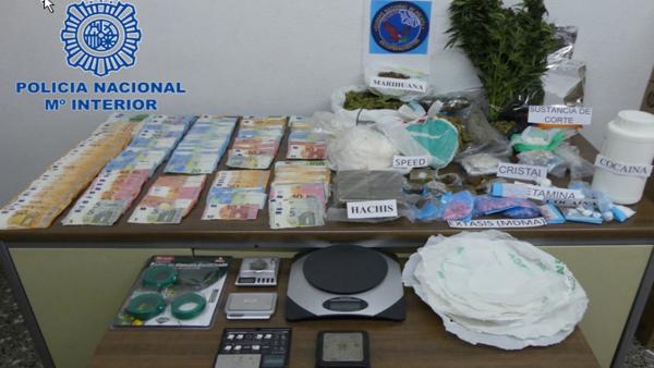 Sucesos.- Desarticulado en Menorca un grupo criminal dedicado al tráfico de drogaS Sucesos.- Desarticulado en Menorca un grupo criminal dedicado al tráfico de drogaS