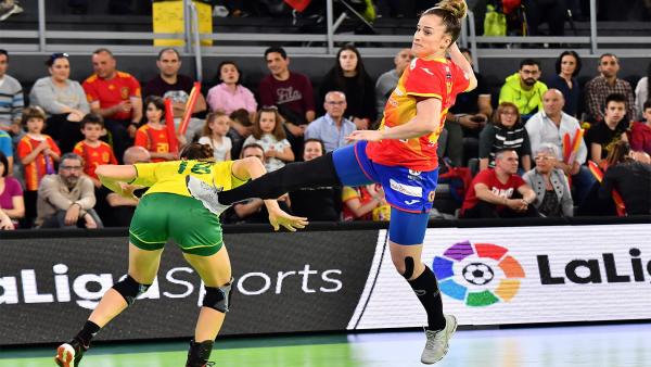 Nerea Pena, jugadora de la selección española femenina de balonmano. Nerea Pena, jugadora de la selección española femenina de balonmano.